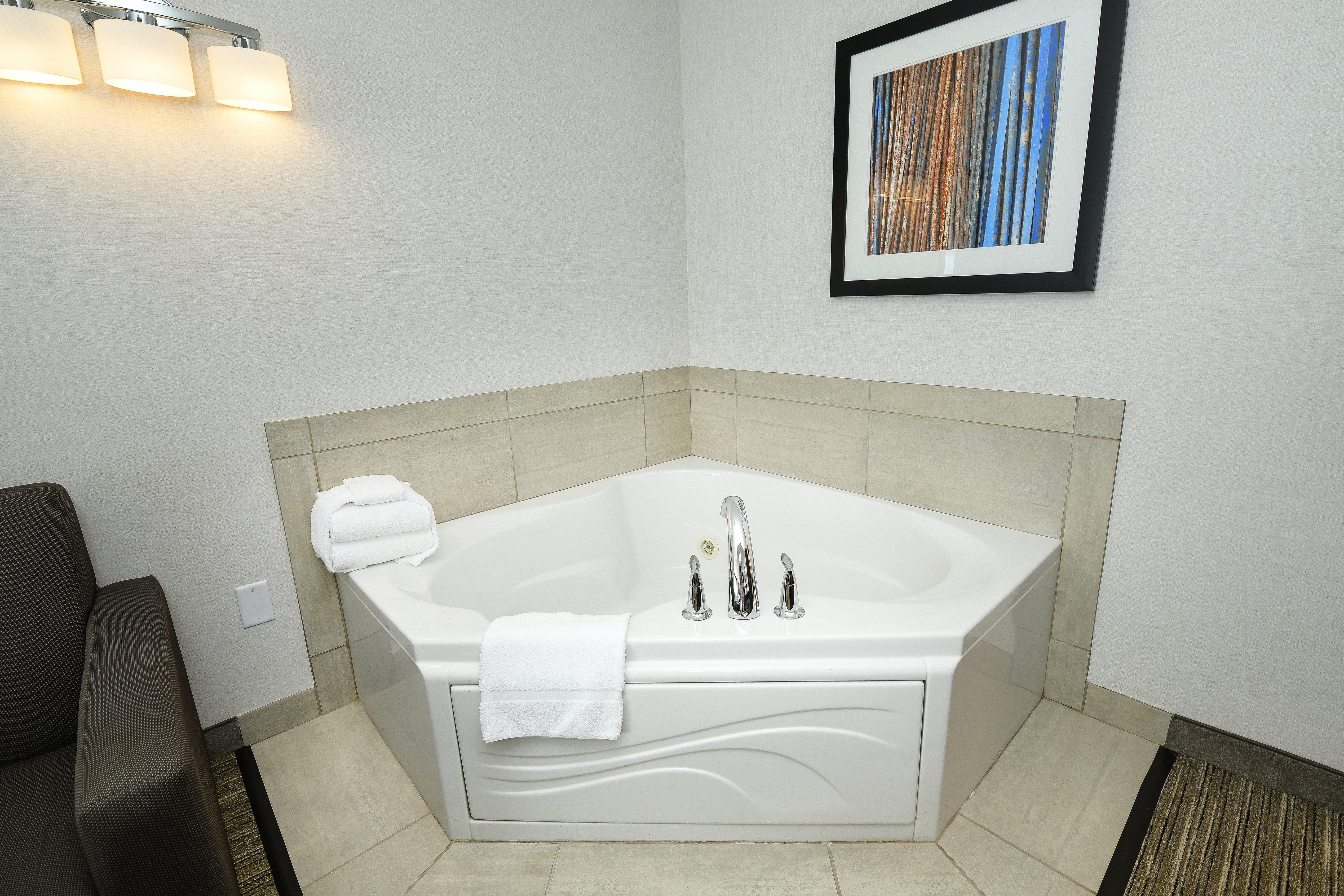 Holiday Inn Express Hotel & Suites Grand Forks By Ihg Екстер'єр фото