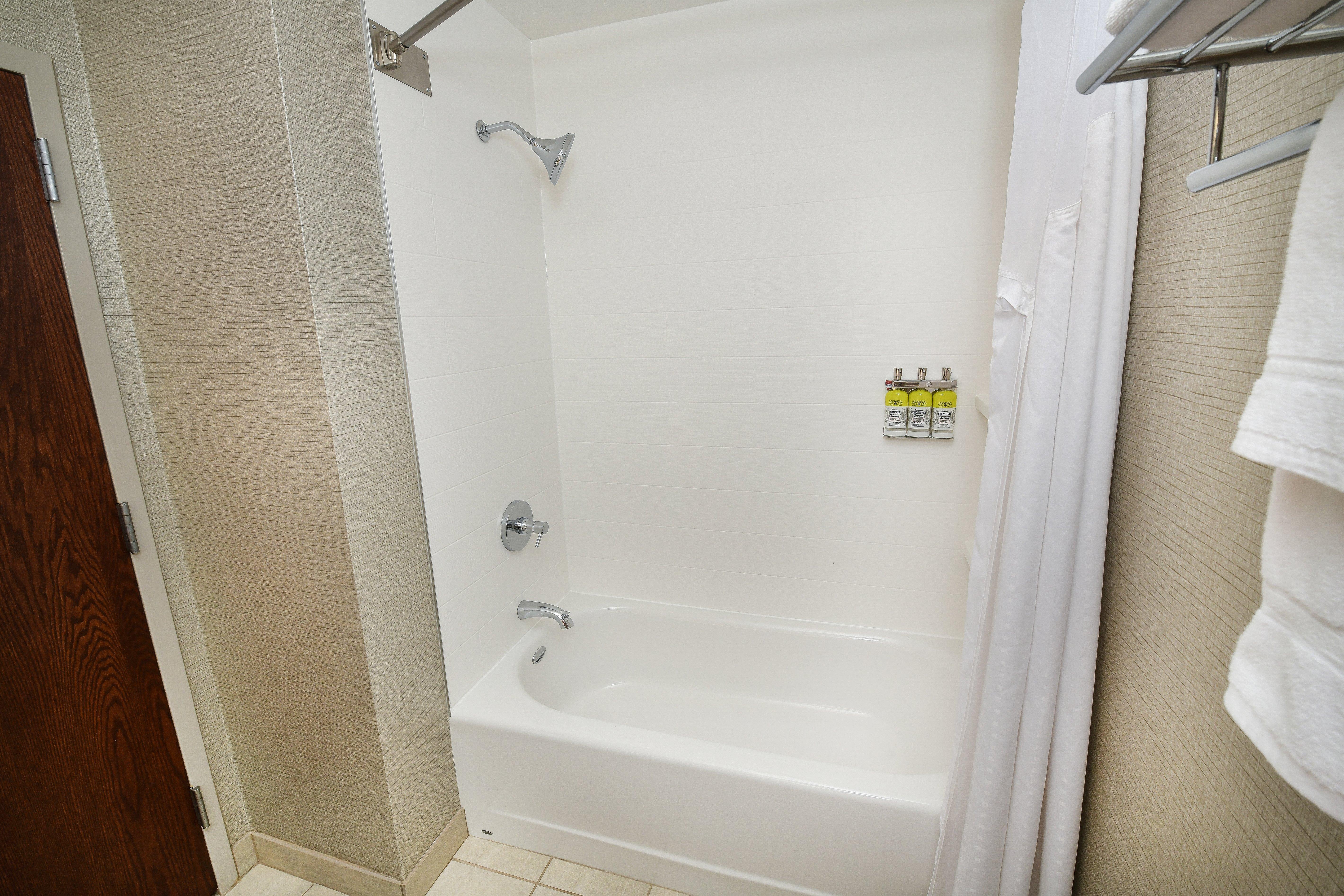 Holiday Inn Express Hotel & Suites Grand Forks By Ihg Екстер'єр фото